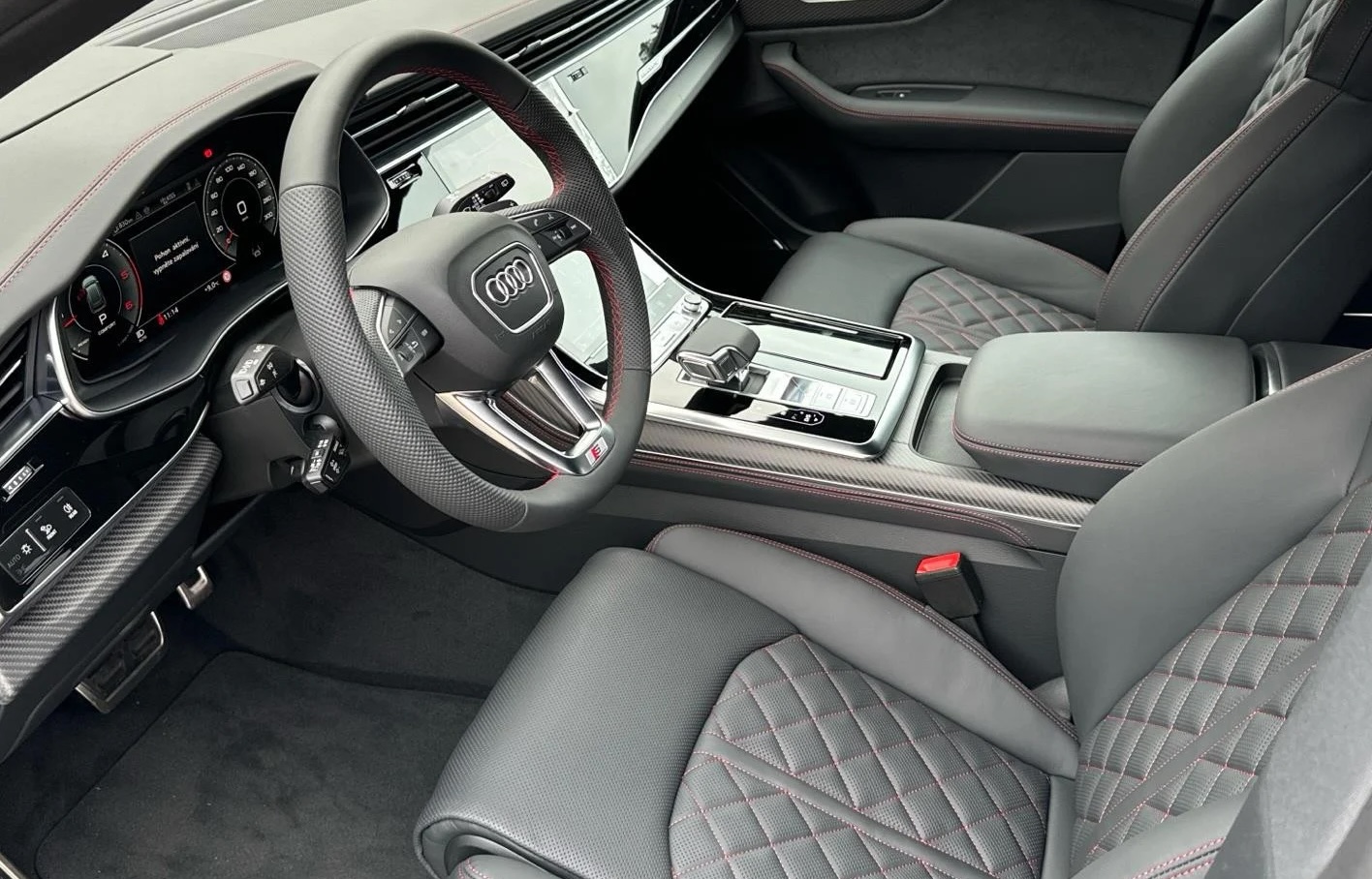 AUDI Q8 50 TDI S-LINE | FACELIFT | SKLADEM | české předváděcí auto | nafta 286 koní | sportovní S-line | sportovně luxusní SUV coupé | šedá Daytona | černá kůže | maximální výbava | super cena  | VIP SLEVA | nákup online | AUTOiBUY.com